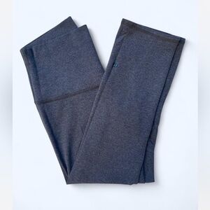 Lululemon high rise crop 21” Gray Athletic Leggings yoga Pilates outdoors size 4
